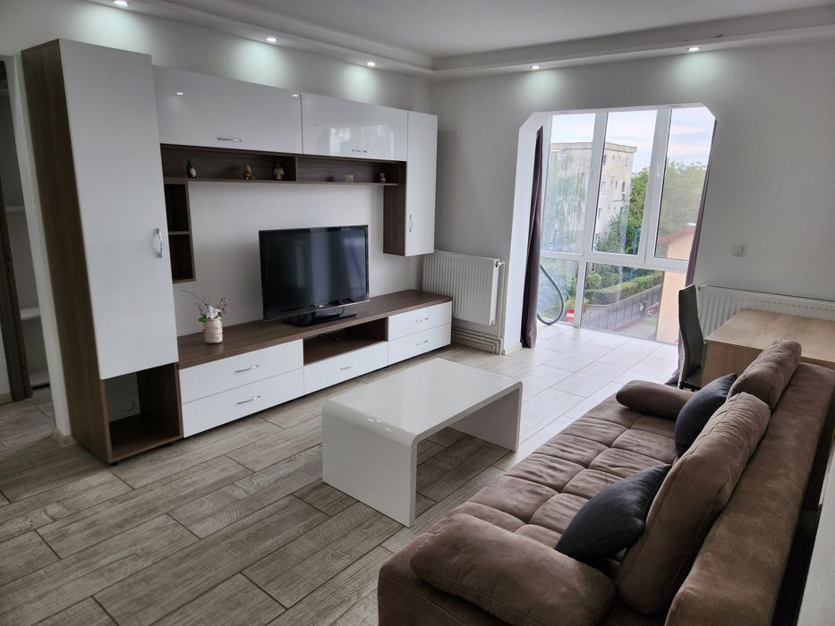 Apartament 2 camere renovat recent