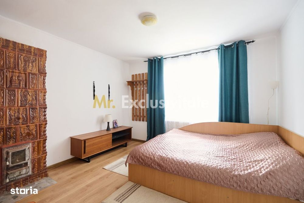 Casa de vacanta sau pensiune in Dâmbovicioara 5 camere, 5 bai, 6412 mp
