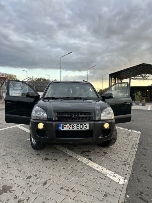 Hyundai Tucson / 2.0 CRDi / 140CP / 4x4