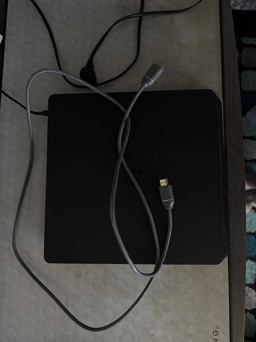 PS4 - stare excelenta, 500gb, Sectorul 6, Bucuresti. cu 2 JOCURI incluse