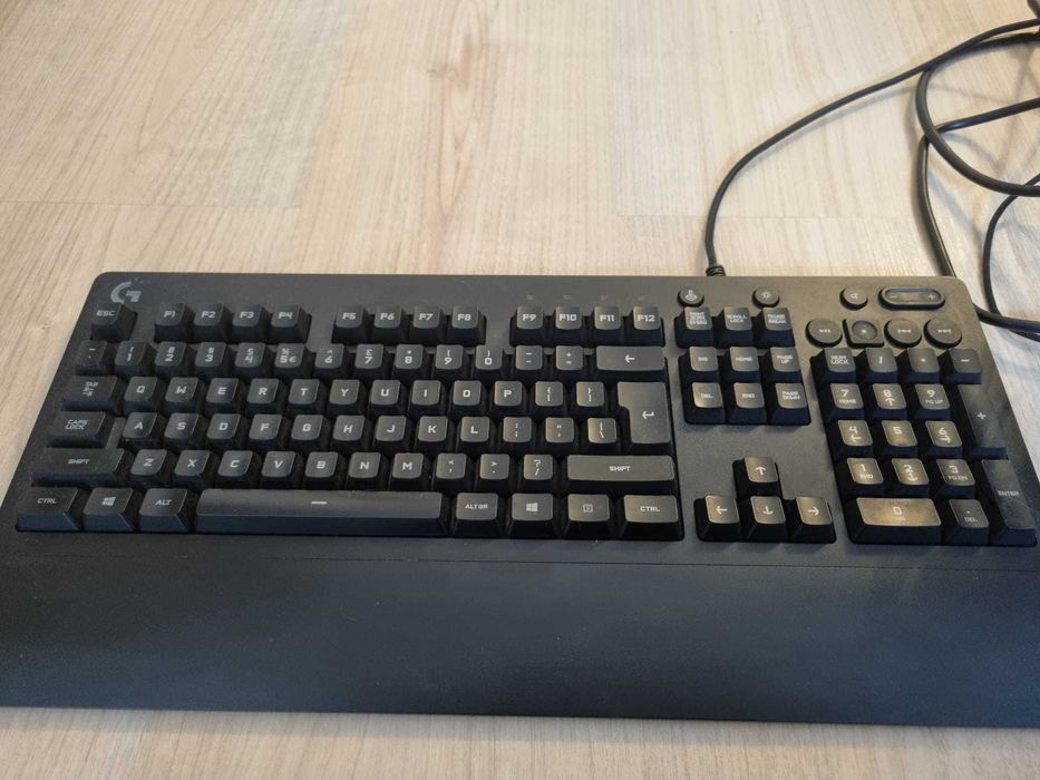 PC Gaming / Editare video/foto AMD Ryzen 7 + Monitor Dell U2515h