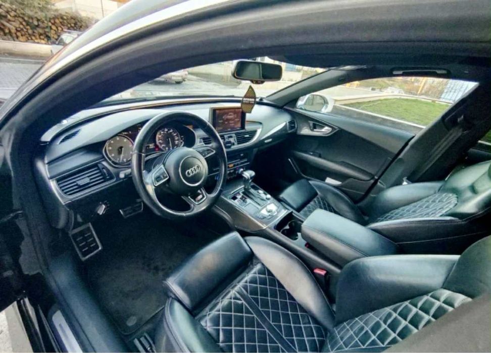 Audi S7 TFSi V8 quatro