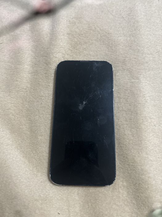 Iphone 14 telefonul merge dar nu se mai aprinde ecranul