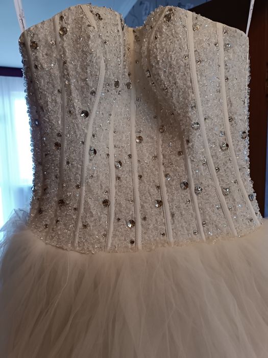 Продам оптом Свадебные платья. Все платья Новые