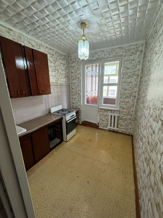 2 xonalik kvartira sotiladi