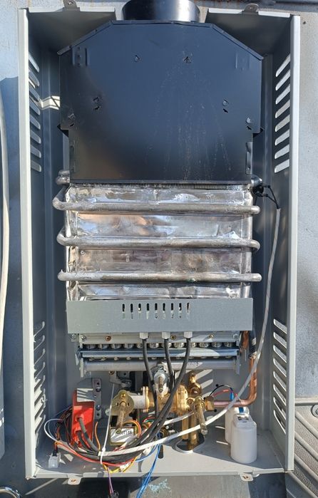 Продам газовую колонку