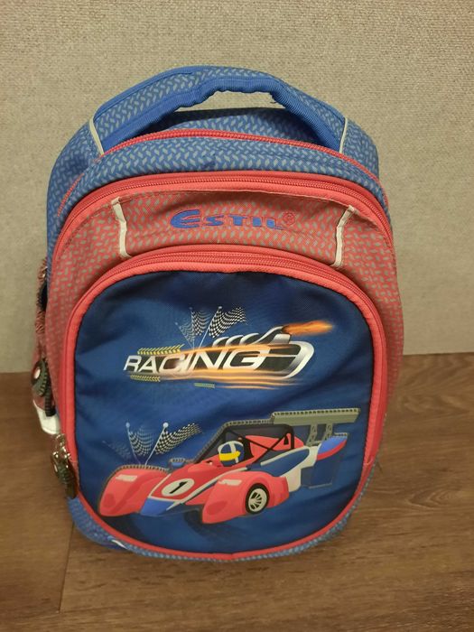 Ученическа раница - 15лв.