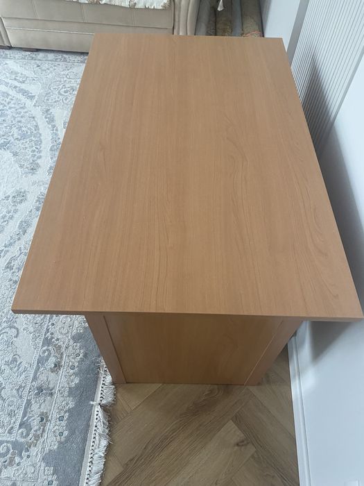 Стол рабочий очень хорошем состоянии