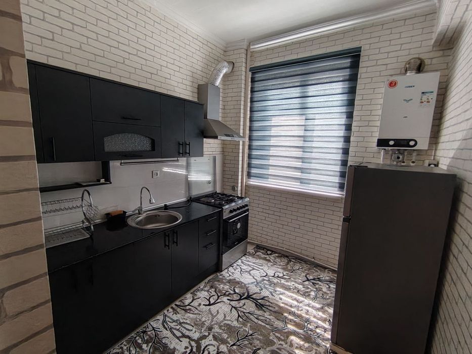 2 xonali kv ijaraga beriladi