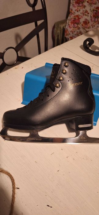 Кънки фигурни Botas Cezar, Черен размер 37
