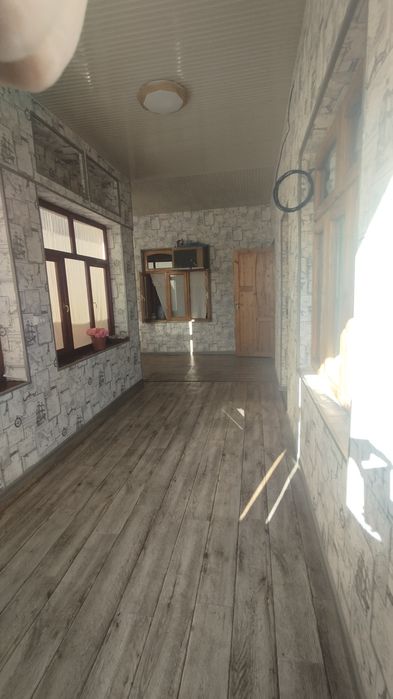 Surumda uchastka sotiladi