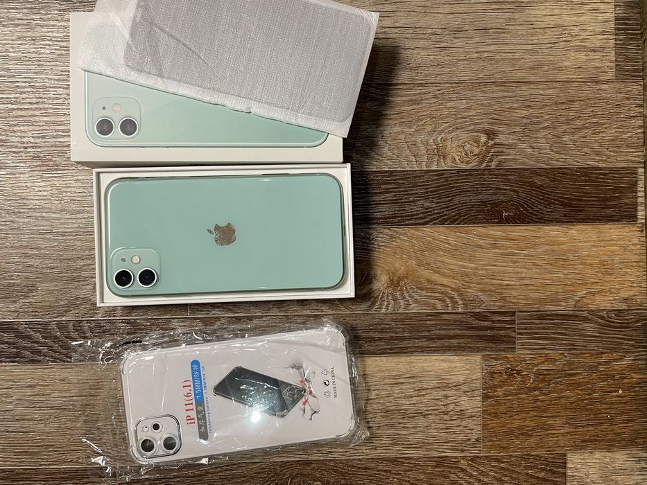 Продам телефон айфон 11