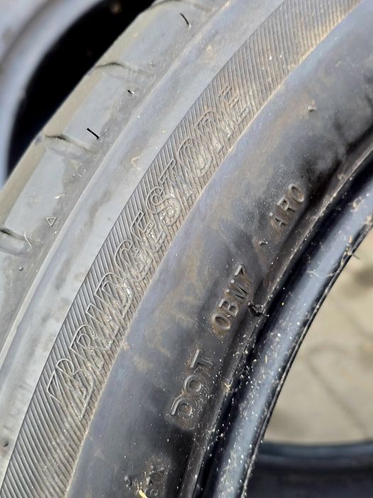 305 40 20 Bridgestone