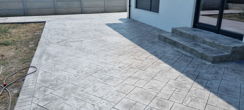 Beton amprentat, elicopterizat, măturat și vertical