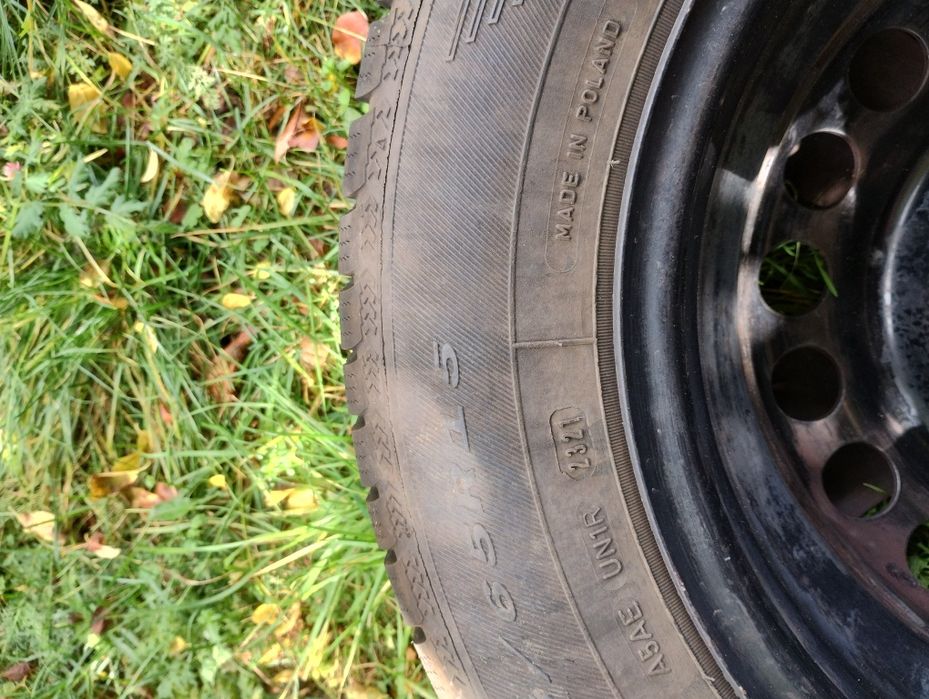 Спешно! Зимни гуми хубави с джанти за Toyota Corolla 2005г. Debica 195