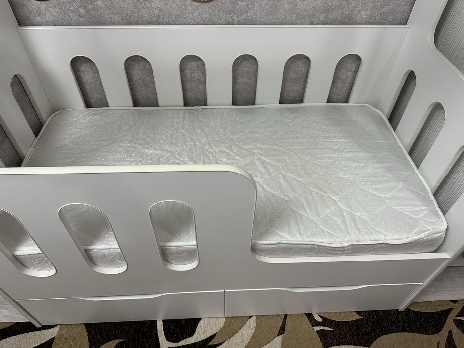 Продам кроватку.