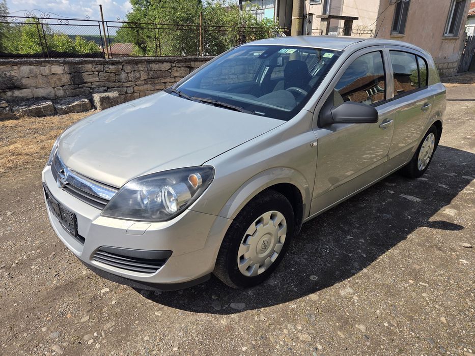 Opel Astra 1,4 бензин