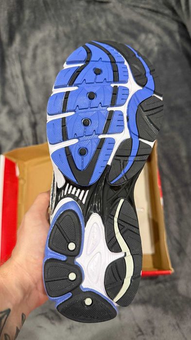 Saucony кроссовки