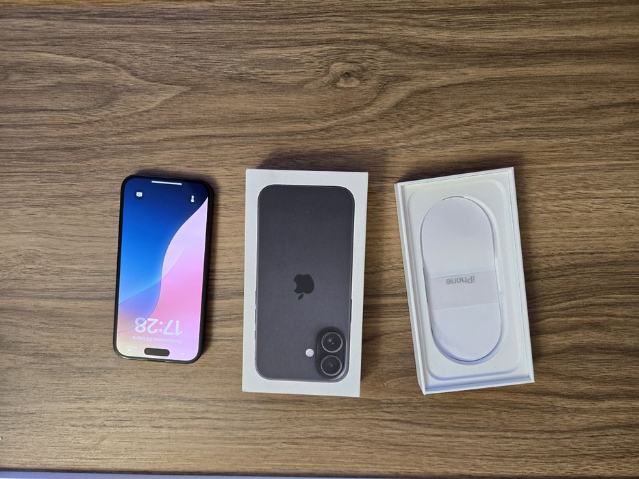 Продам iPhone 16 256 Гб