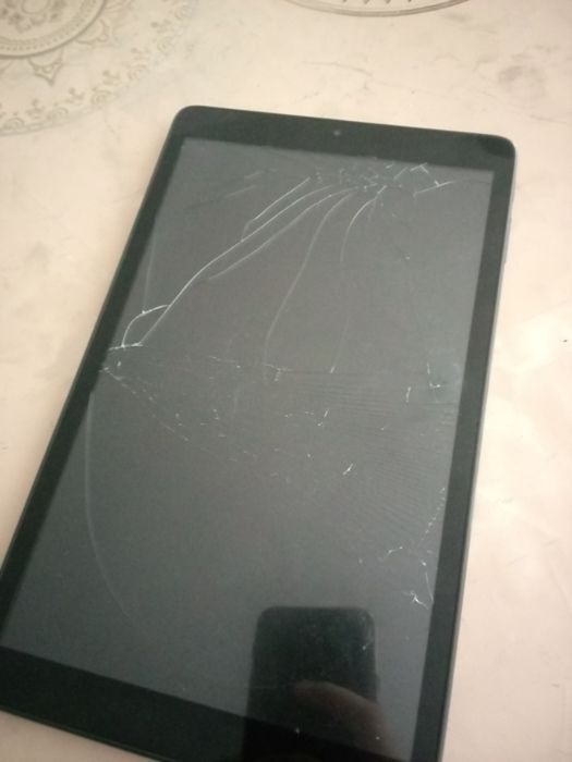 Pixi plansheti sotiladi