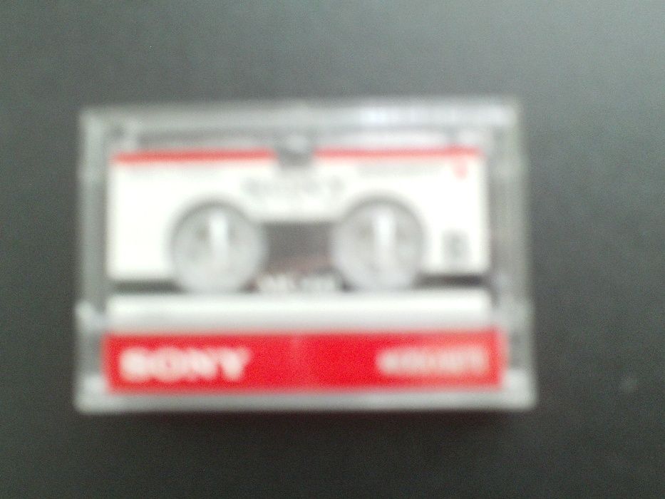 Японская микрокассета для кинокамер.