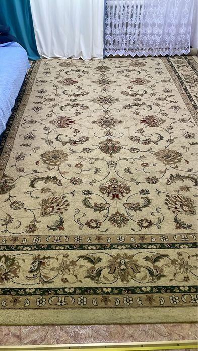 Продам ковер.