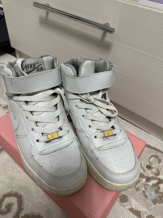 Зимние мужские кроссовки