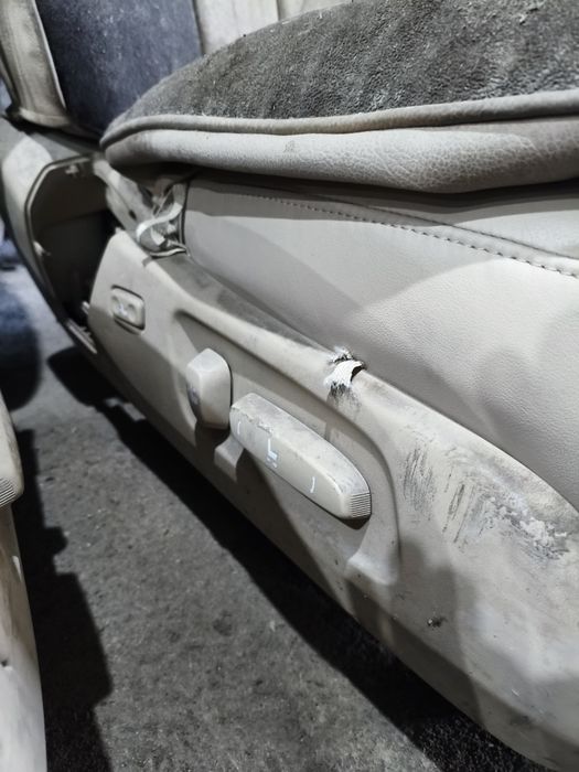 Сиденья Лексус ES 2011