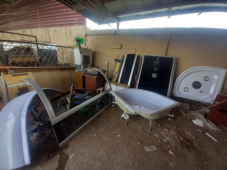 Dush kabina sotiladi