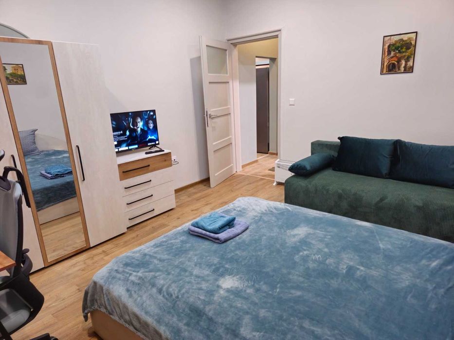 Нощувки - 4BR Central Retreat