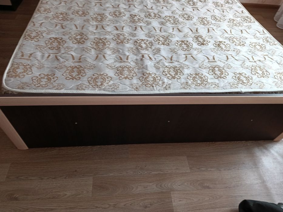 Срочно продам кровать недорого