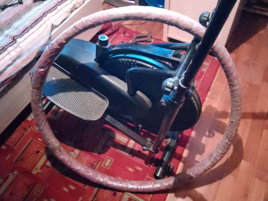 Эллиптический тренажёр