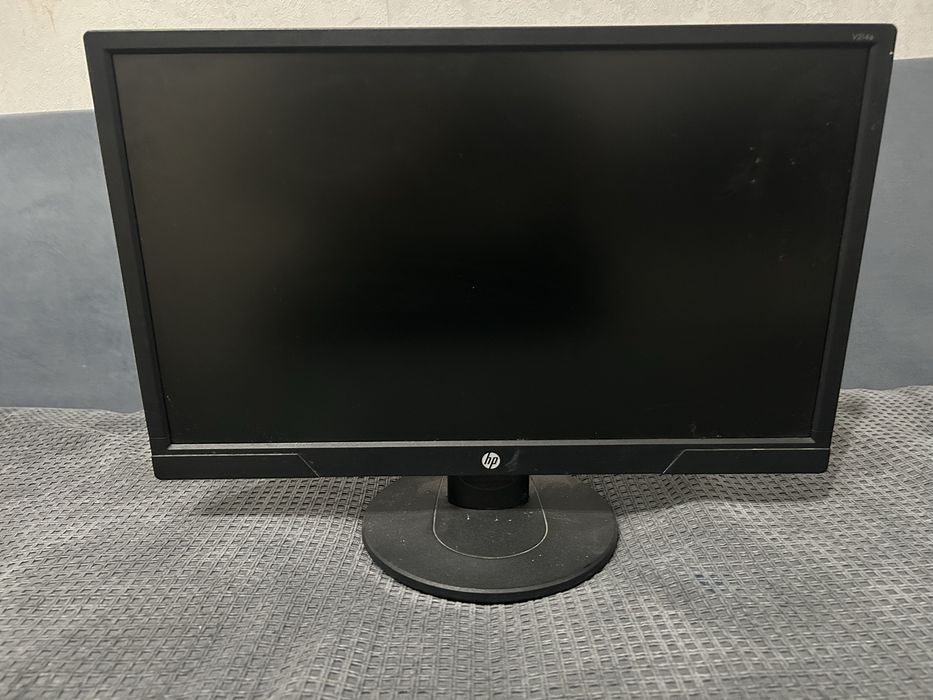 Монитор hp б/у.