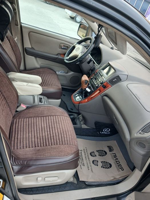 Продам Лекусус RX-300