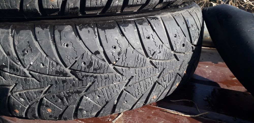 Резина зимняя 175/70 R13