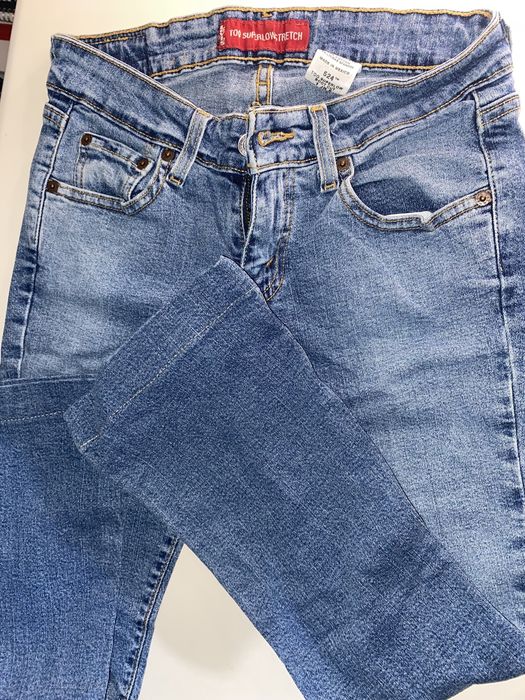 Дамски дънки на Levis