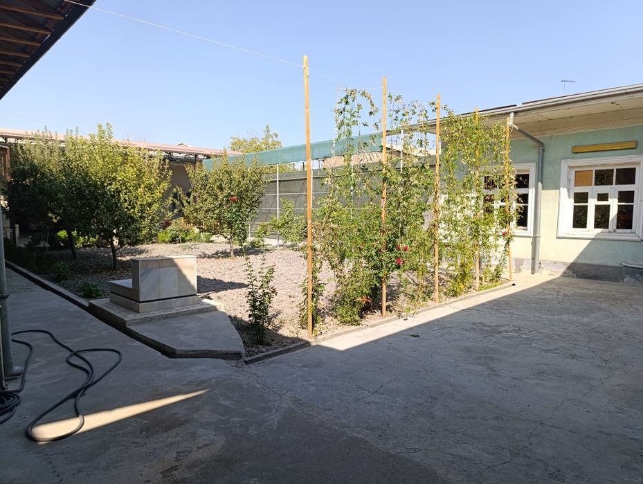 Продаётся дом. Срочно 8 соток