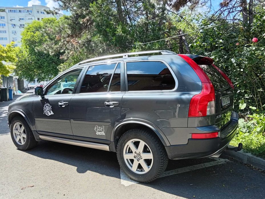 Vând Volvo XC90