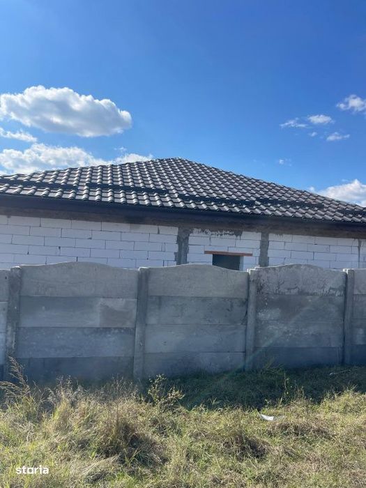 Casa parter, 129 m utili, 450 mp, zona Malu Mare