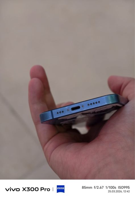 Продам айфон 13 сини