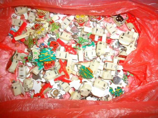 светещи значки различни модели