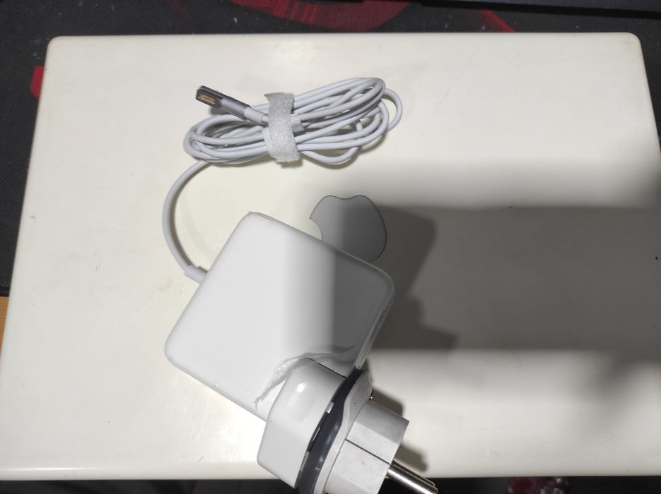 Macbook 13 (2009)