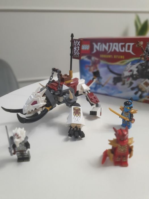 Set de constructie LEGO NINJAGO  Zilvar si monstrul dragon Grimtak 71863