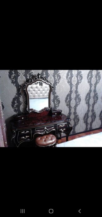 Спальный гарнитур