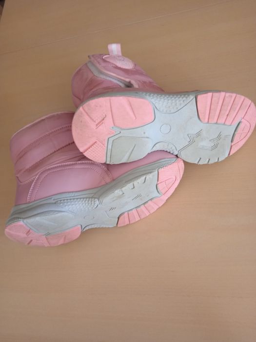 Продавам детски ботуши /апрески LCW