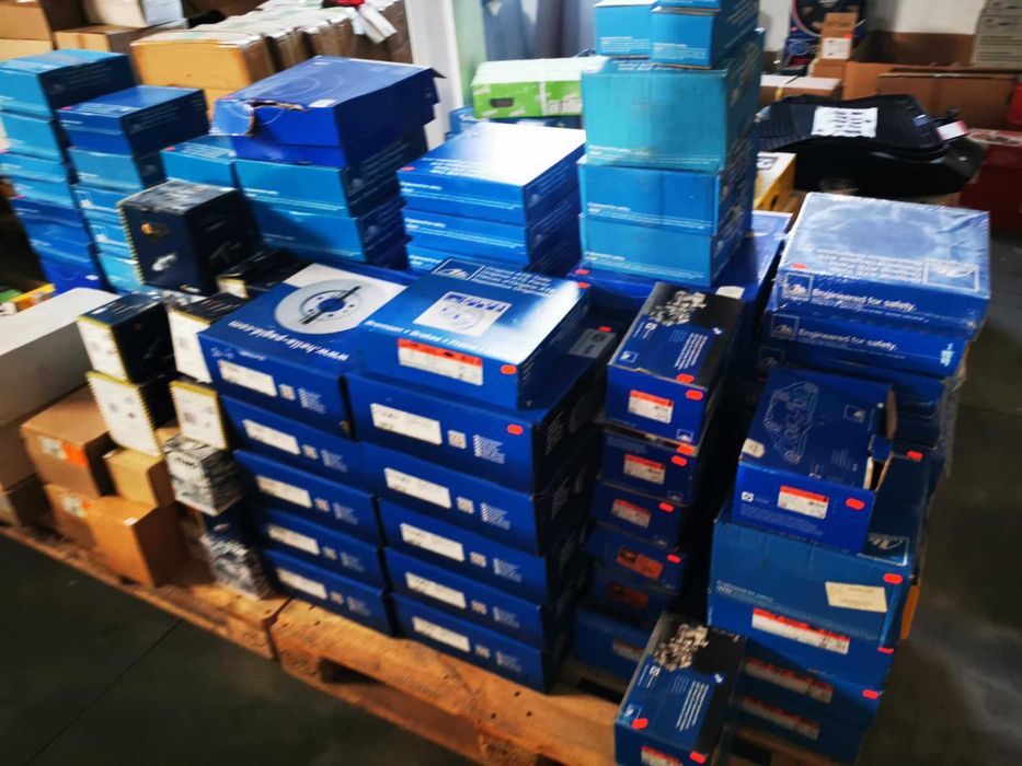 Lot marfa piese și accesorii auto noi lichidare stoc en-gro scule