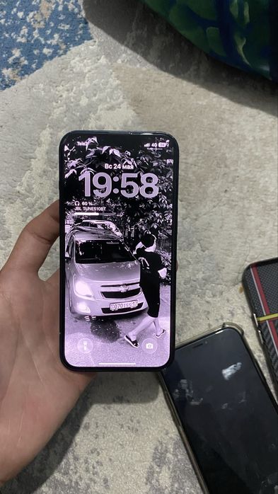 Айфон 13 256/100