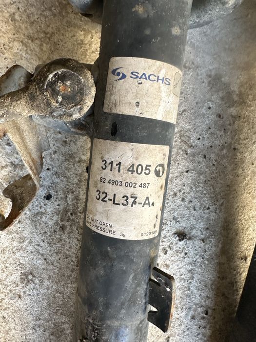 Telescoape amortizoare fata BMW e90 E91 telescop stanga fata BMW Seria 3 E90 E91 E92 telescop dreapta fata BMW Seria 3 E90 320d 330d 311405 telescoape