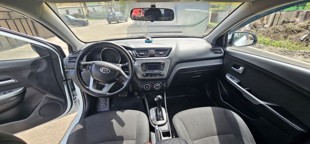 Продам киа рио в отличном состоянии