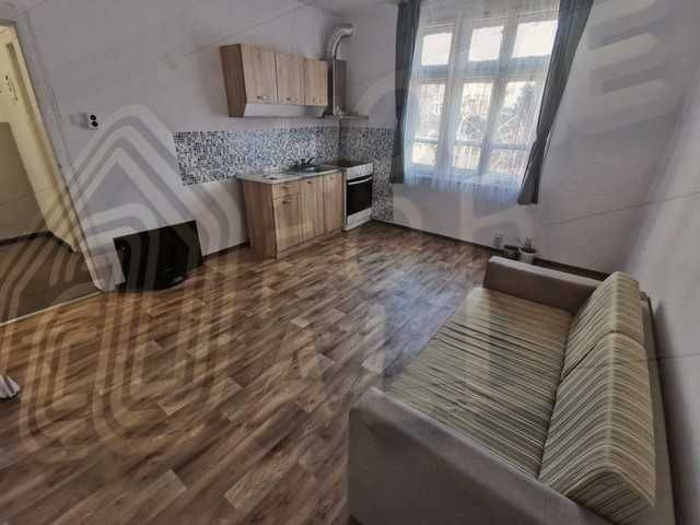 Дава се под наем Двустаен апартамент в София, Център - 60 кв.м за 408 € - Снимка #1